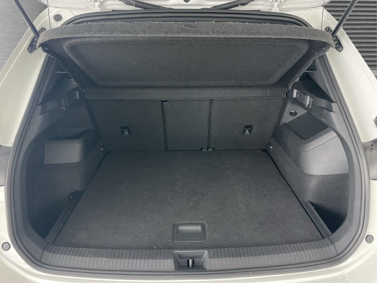 Volkswagen Tiguan 1.5 eTSI IQ.Drive R-Line