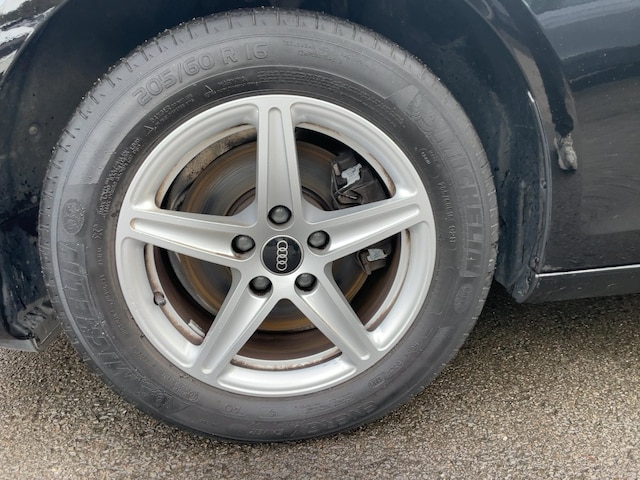 Audi A4 30 TDI Avant S-Tronic