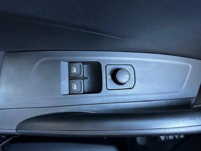 Skoda Fabia Essence PDC;CARPLAY;FSE;LED