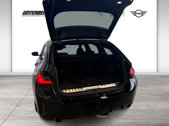 BMW 330 330e M-Sport xDrive