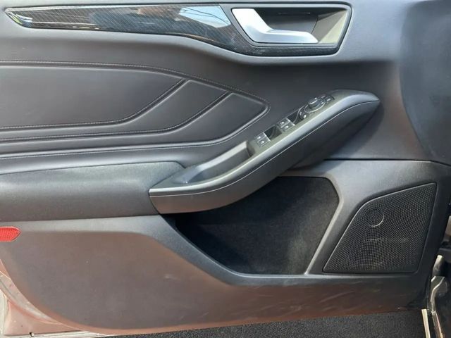 Ford Focus EcoBoost ST Line Wagon