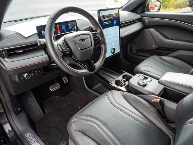 Ford Mustang Mach-E AWD