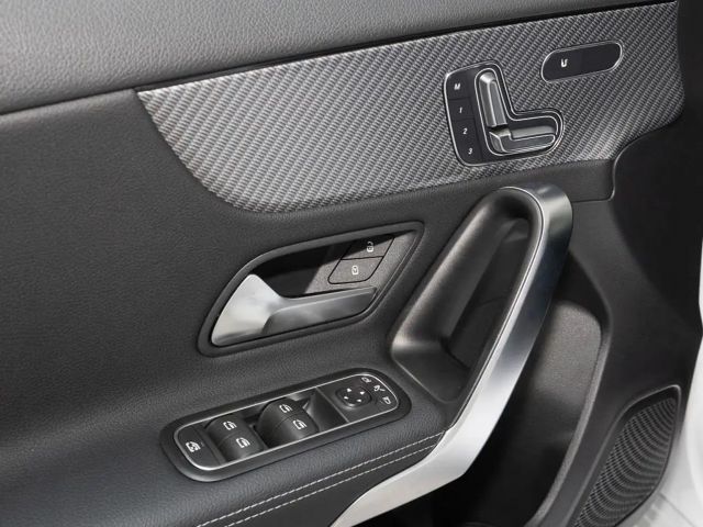 Mercedes-Benz A 180 Hatchback