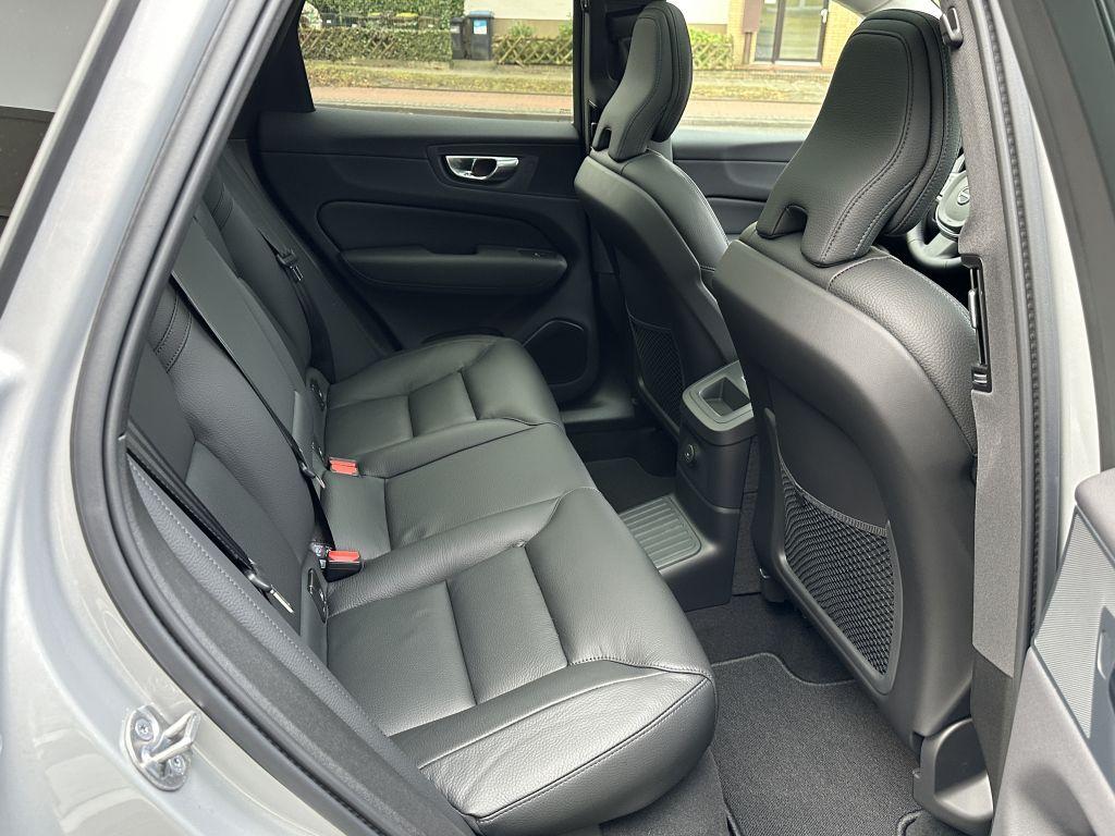 Volvo XC60 AWD Dark Plus T6