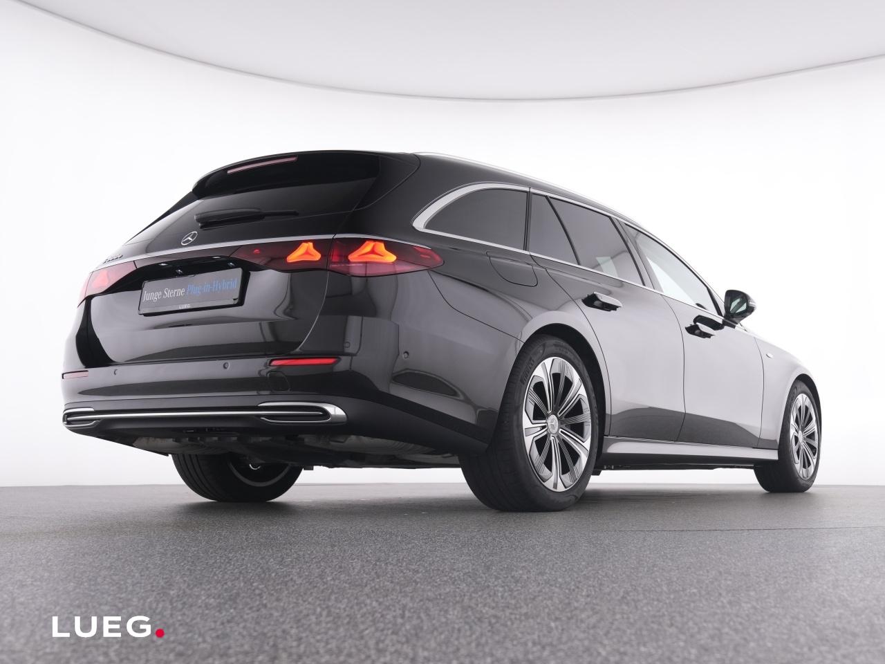 Mercedes-Benz E 300 AVANTGARDE Estate