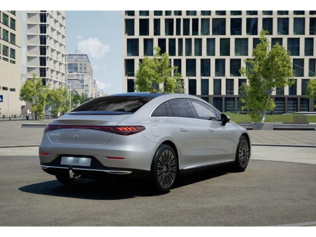 Mercedes-Benz EQE 300 Sedan