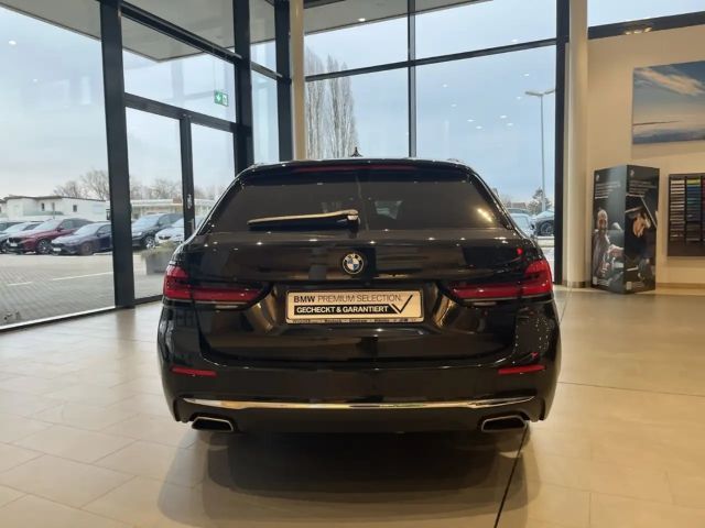 BMW 530 530d Luxury Line Touring xDrive
