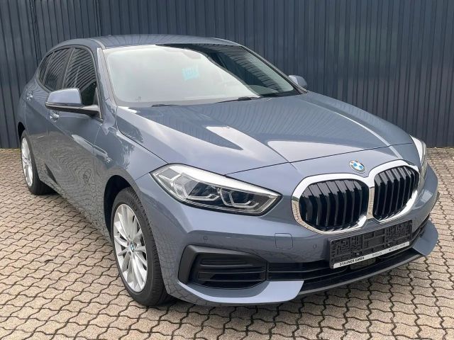 BMW 116 116i 5-deurs Sedan