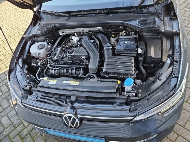 Volkswagen Golf 1.5 eTSI DSG Golf VIII Variant