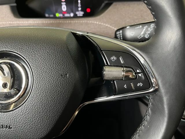 Skoda Enyaq 62 kWh *LED*Navi*PDC*LKRHZ*SmartLink*