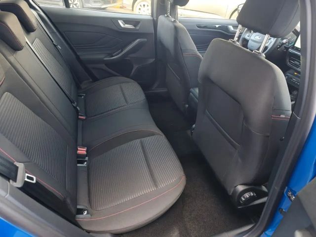 Ford Focus ST Line Wagon