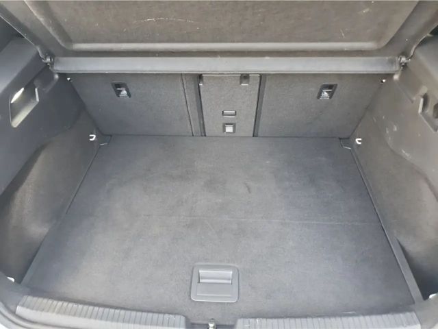 Cupra Born Navi Digitales Cockpit LED ACC Kamera Mehrzonenkli