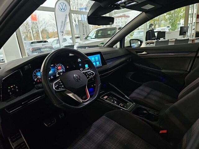 Volkswagen Golf 2.0 TSI DSG