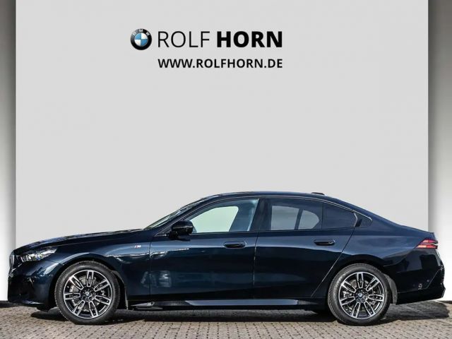 BMW 520 520i M-Sport Sedan
