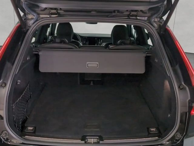 Volvo XC60 Dark Plus