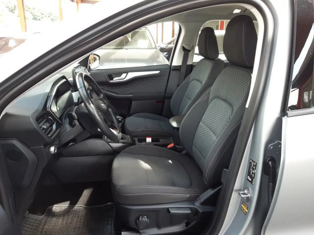 Ford Kuga Cool & Connect