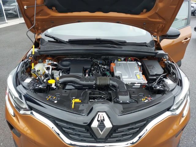 Renault Captur EDC Hybrid