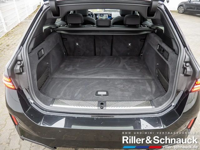 BMW 520 520i M-Sport Touring