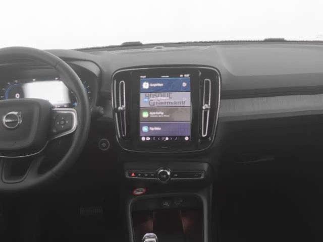 Volvo XC40 Dark Plus