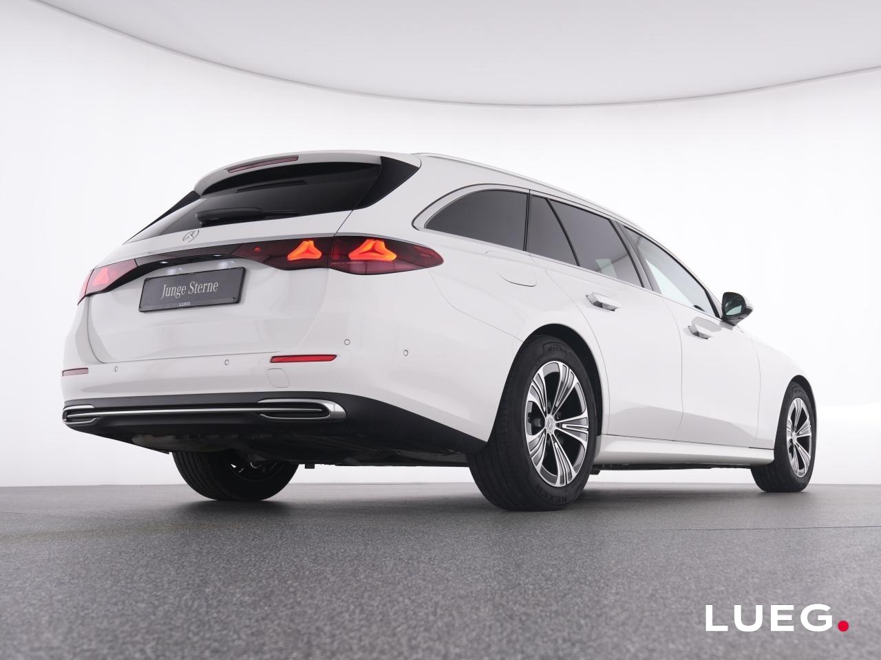 Mercedes-Benz E 200 AVANTGARDE Estate