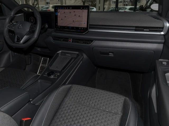Volkswagen T-Roc 1.5 eTSI DSG R-Line Style