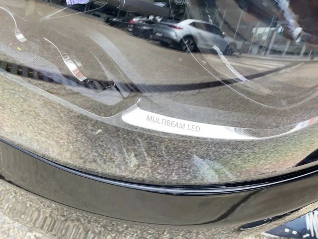 Mercedes-Benz E 400 4MATIC E 400 d Sedan