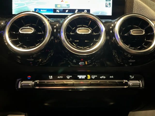 Mercedes-Benz GLA 200 Progressive