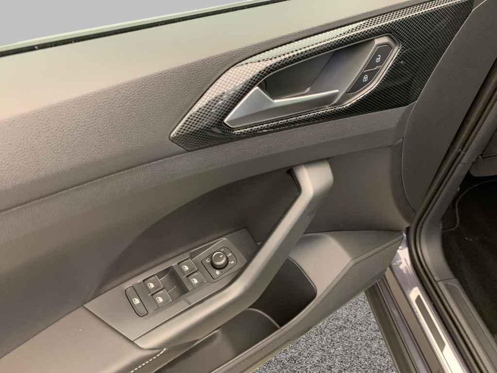 Volkswagen T-Cross 1.5 TSI DSG R-Line