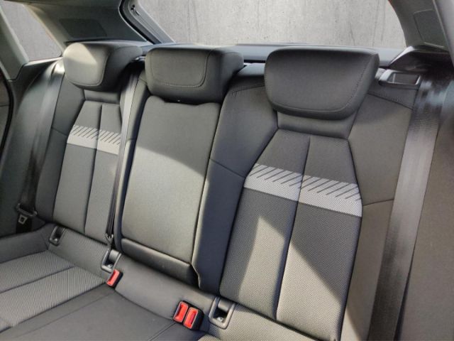 Audi A3 35 TFSI S-Line S-Tronic Sportback