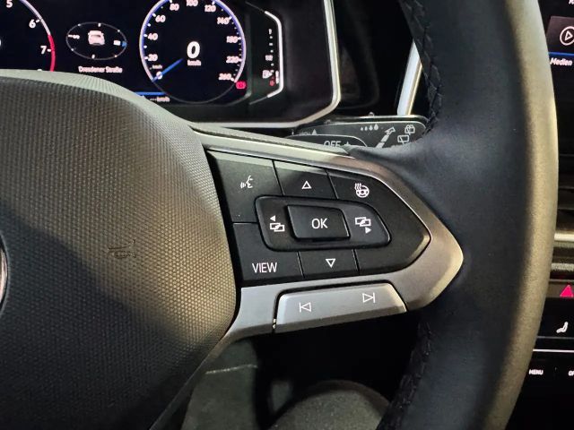Volkswagen T-Roc 1.5 TSI DSG IQ.Drive R-Line