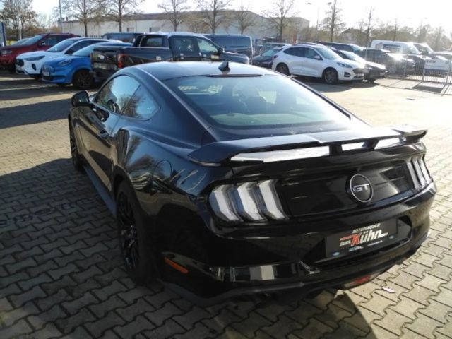 Ford Mustang Fastback GT 5.0 V8