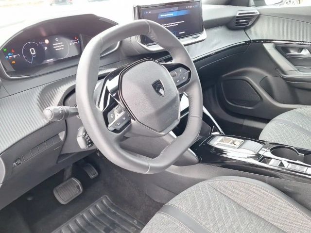 Peugeot 2008 Allure Pack EAT8 PureTech