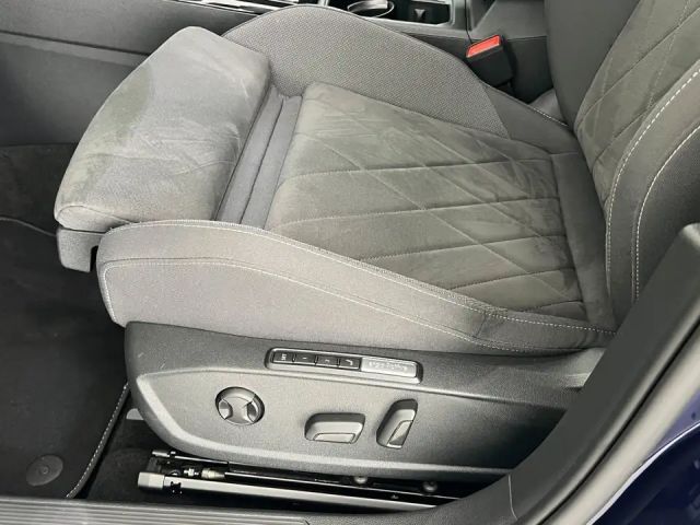 Volkswagen Golf DSG Style