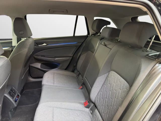 Volkswagen Golf 1.5 eTSI DSG Move Variant