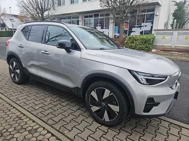 Volvo XC40 Plus