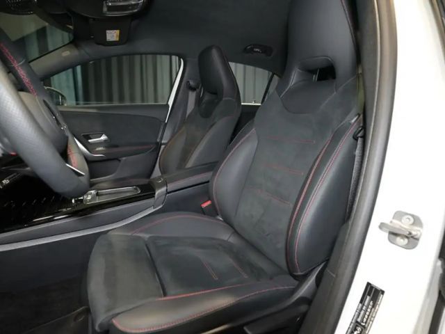 Mercedes-Benz A 250 4MATIC AMG Line