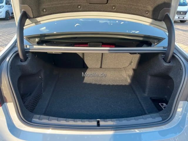 BMW 330 330d M-Sport Sedan xDrive