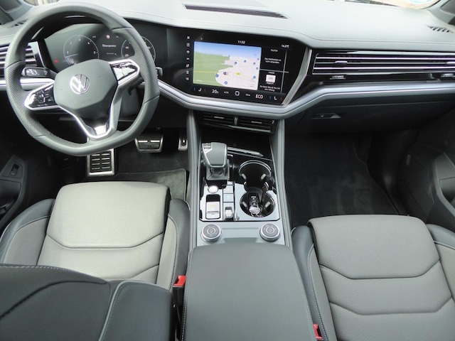 Volkswagen Touareg Touareg 3.0  R-L  DT210TDI A8A