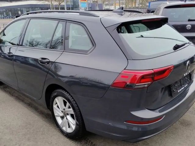 Volkswagen Golf Life Variant