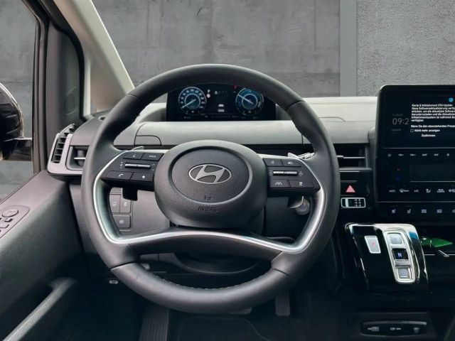 Hyundai Staria Prime