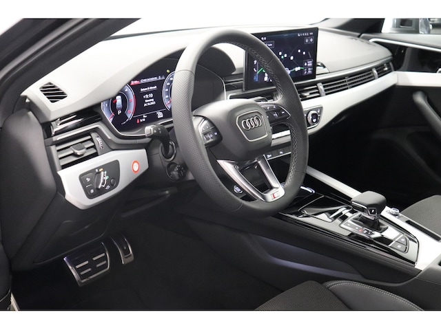 Audi A4 35 TDI Avant S-Line S-Tronic