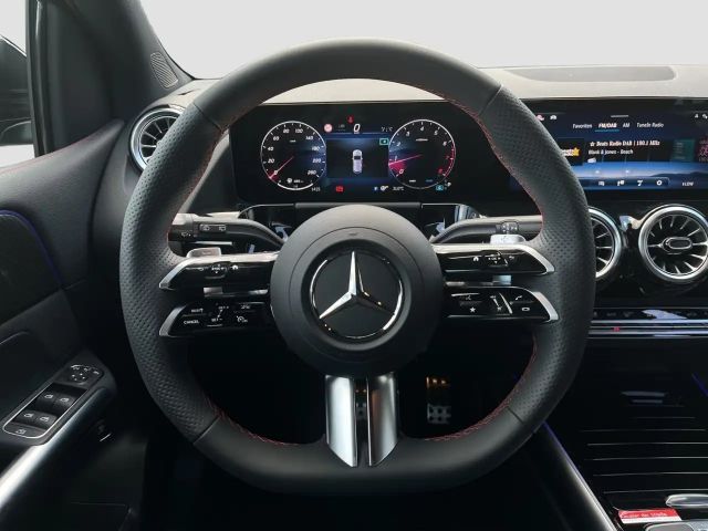 Mercedes-Benz B 200 AMG Line