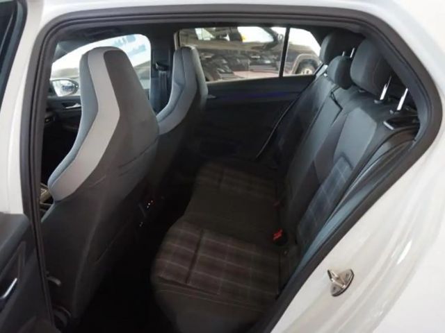 Volkswagen Golf DSG GTD IQ.Drive