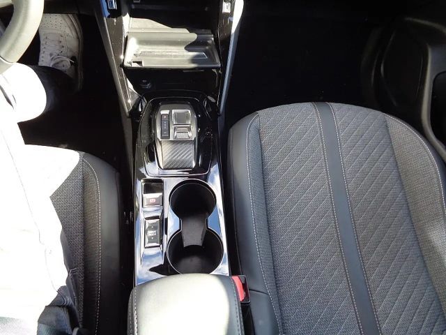 Peugeot 2008 Allure Pack EAT8 PureTech