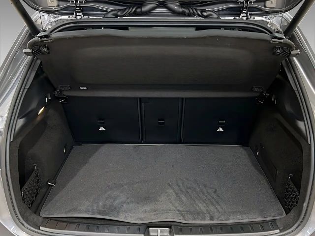 Mercedes-Benz GLA 200 AMG Line