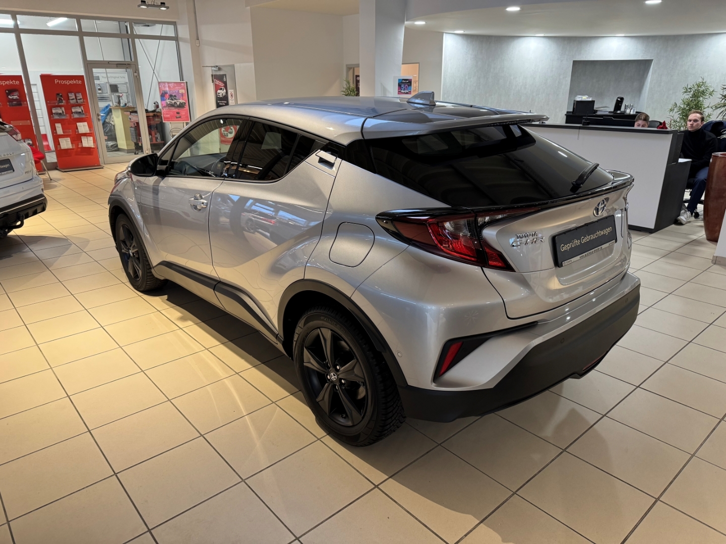 Toyota C-HR 5-deurs Team D