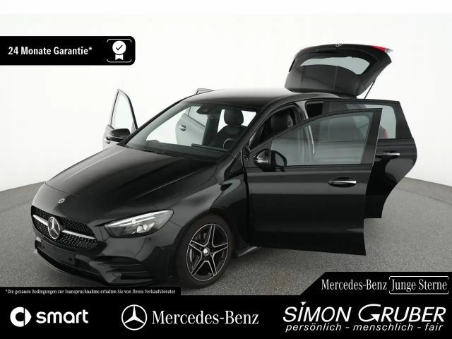 Mercedes-Benz B 180 AMG Line Sedan