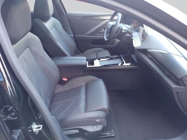 Opel Astra 1.2 Turbo Sports Tourer Ultimate