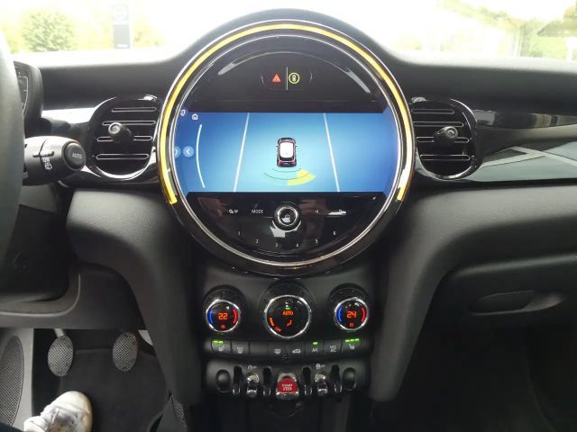 MINI Cooper Essential First