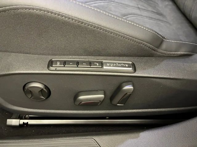 Volkswagen Golf DSG eHybrid